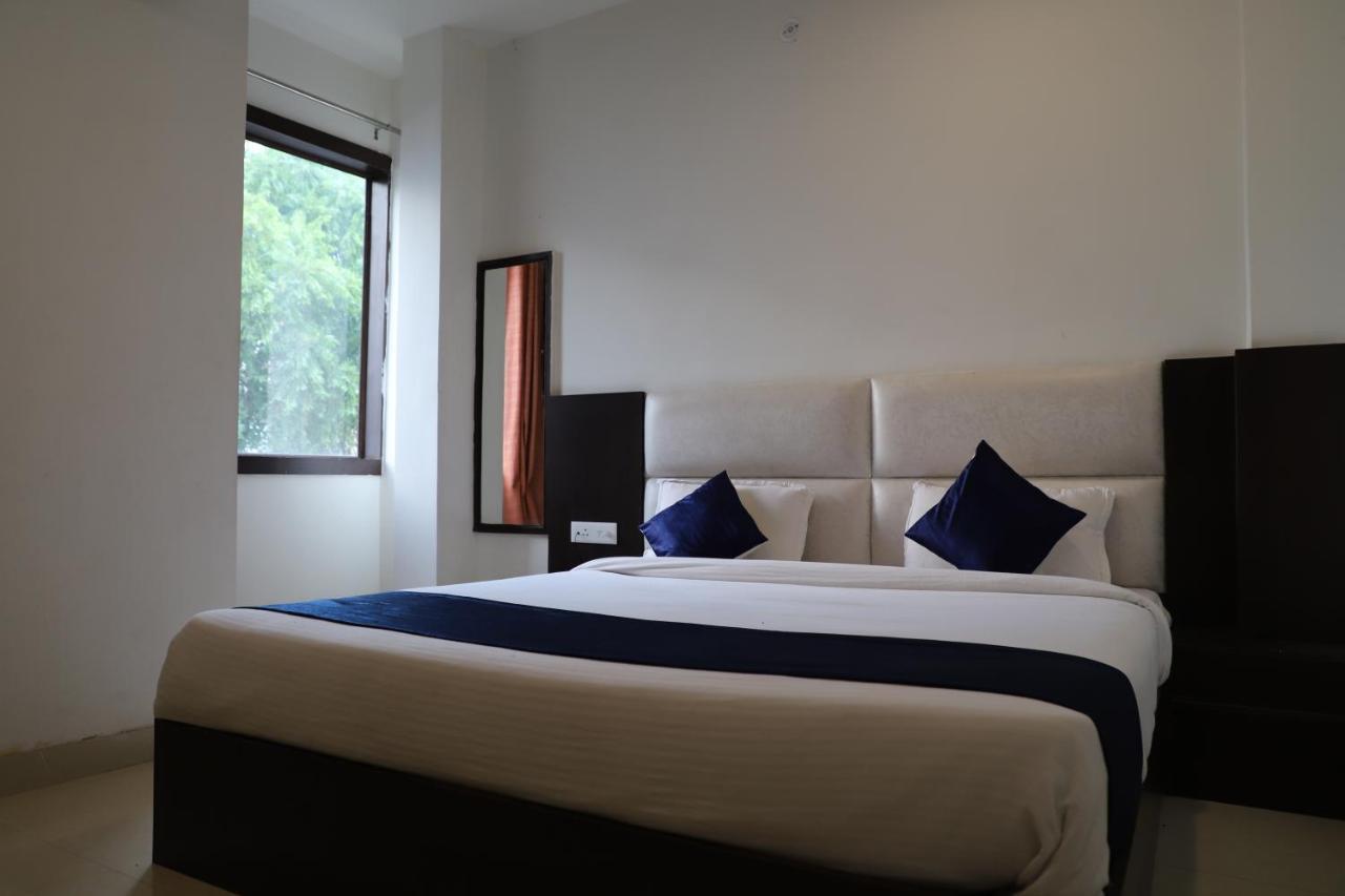 Hotel Dream Comfort Agra  Dış mekan fotoğraf