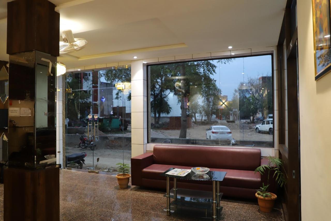 Hotel Dream Comfort Agra  Dış mekan fotoğraf