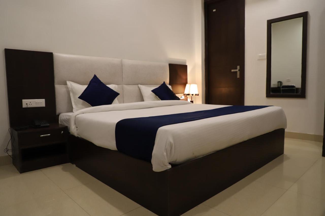 Hotel Dream Comfort Agra  Dış mekan fotoğraf