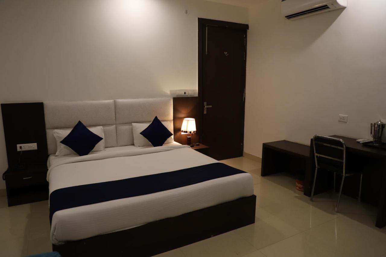 Hotel Dream Comfort Agra  Dış mekan fotoğraf