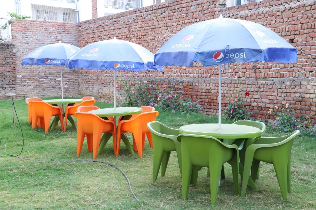 Hotel Dream Comfort Agra  Dış mekan fotoğraf